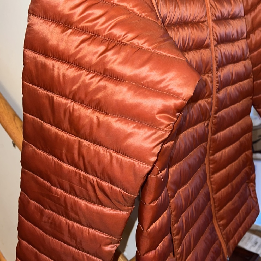 Ultimate Terrain Puffer Lightweight Jacket Burnt … - image 8